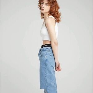 RAGGED PRIEST JEANS Cut out knee, Size 28